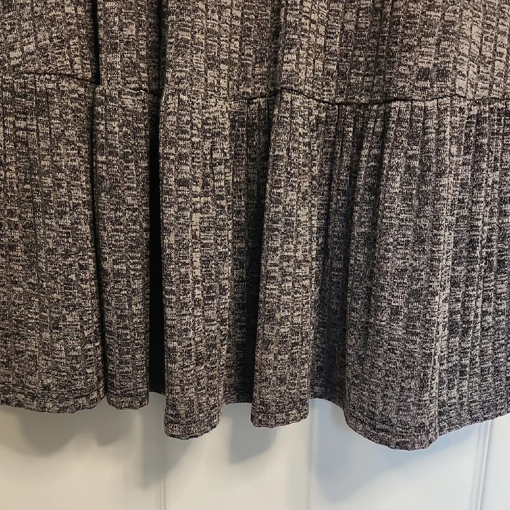 SHEIN Charcoal Long Sleeve Dress - Picture 4 of 10